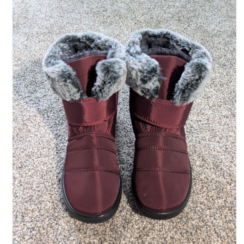GO Women's Burgundy Red Faux Fur Lined Winter Snow Boots Size EU 35 US 5